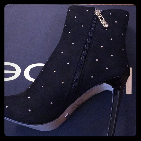 Bebe size 6 Claudia embellish open toe bootie - Picture 1 of 6